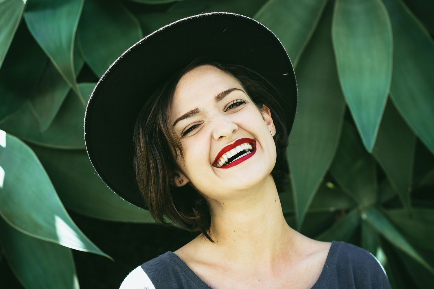 zambet-stralucitor-shine-albire-dinti-04